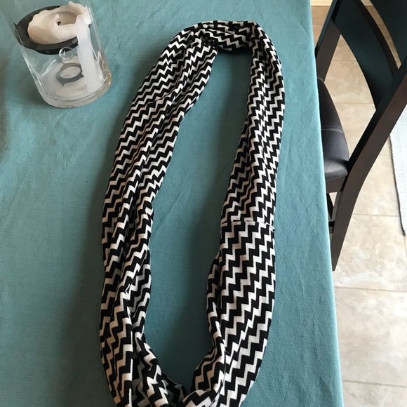 Infinity scarf bundle - Picture 2 of 5